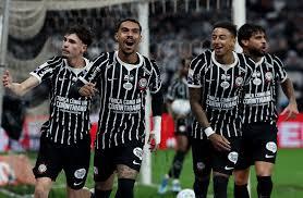 Corinthians vence São Paulo em clássico movimentado na Neo Química Arena