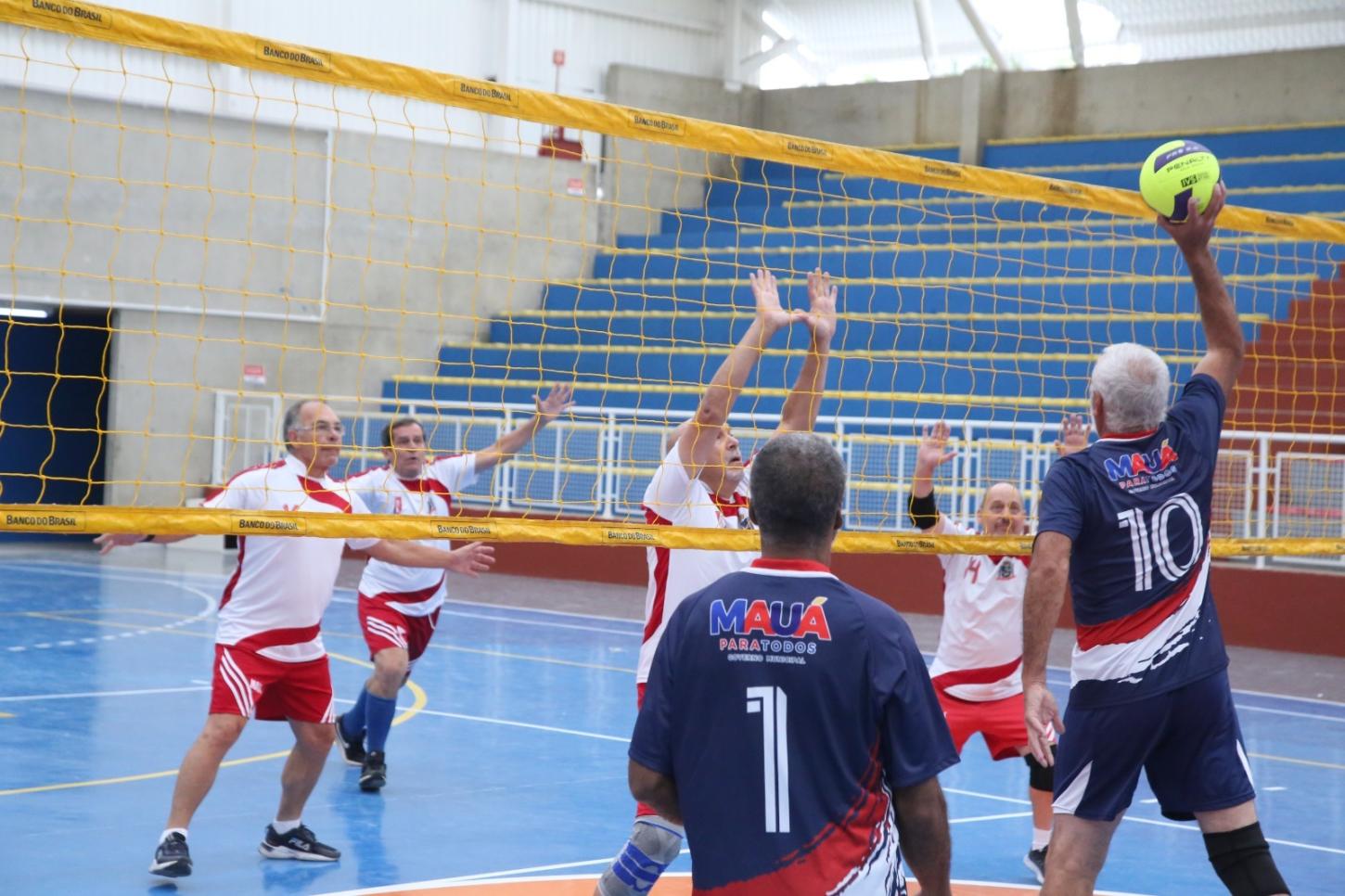 Delegação de Mauá disputa os Jogos da Melhor Idade na Praia Grande