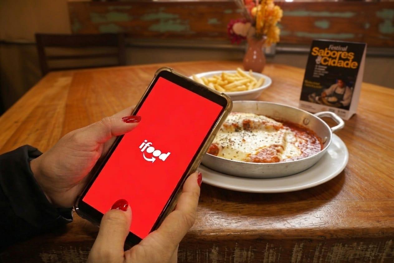 Festival Sabores da Cidade de Santo André fecha parceria com iFood para vendas por delivery  O Festival Sabores da Cidade de Santo André fechou uma parceria com o iFood na edição deste ano. A plataforma de delivery disponibiliza, 