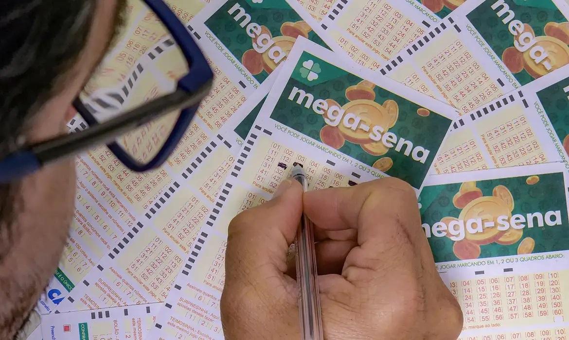 Mega-Sena sorteia prêmio acumulado em R$ 10 milhões neste sábado