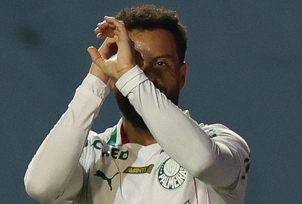 Palmeiras goleia Jacuipense em Londrina e confirma vaga nas oitavas da Copa do Brasil
