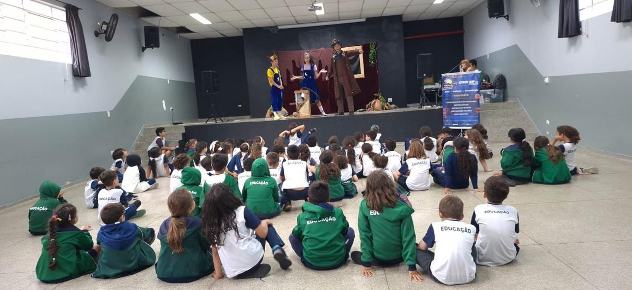 Projeto CultSP na Estrada leva teatro clássico e formação crítica a alunos de São Caetano