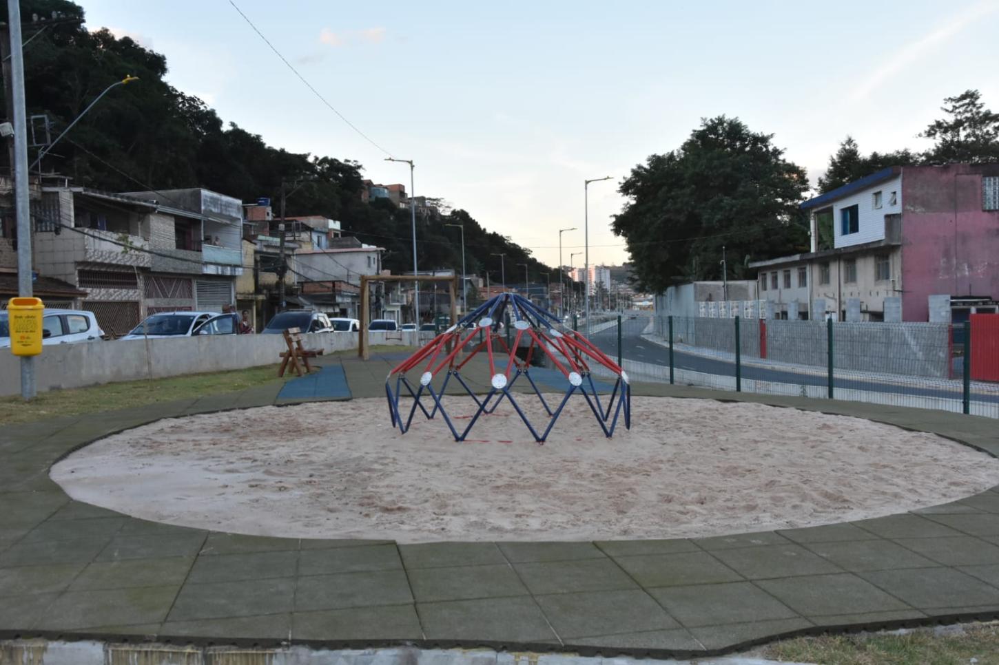 Santo André entrega nova praça com infraestrutura de lazer e drenagem no Jardim Irene