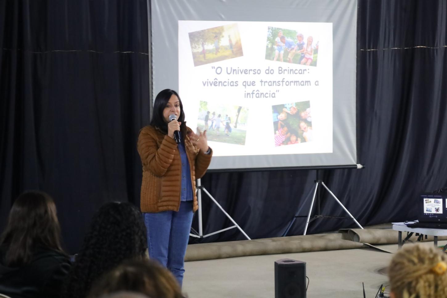 Semana Municipal do Brincar de Mauá inicia atividades com capacitação de monitores