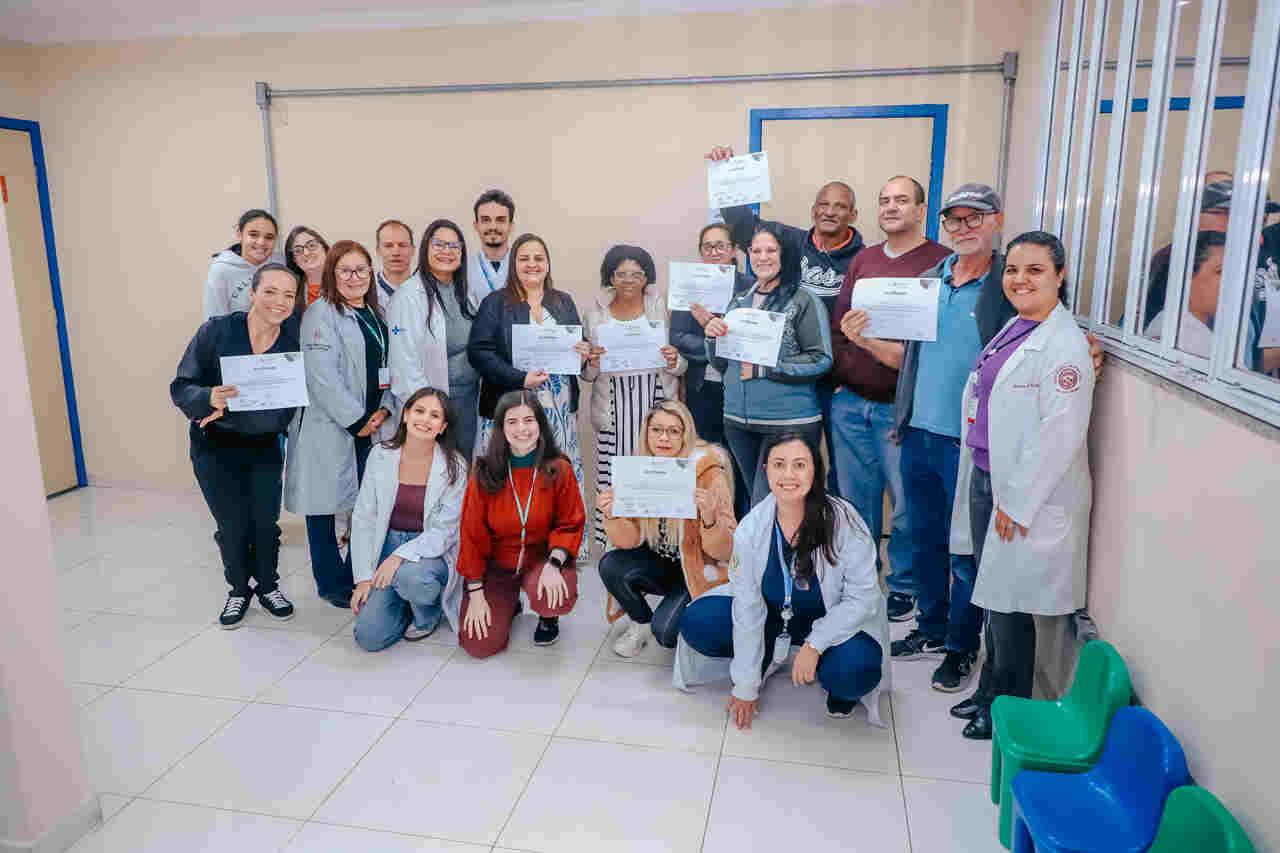 UBS Vila Marchi celebra formatura de grupo em curso contra o tabagismo em São Bernardo