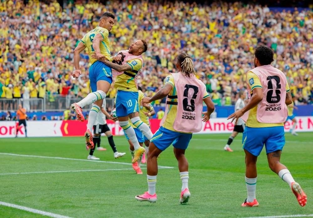 Carlo Ancelotti celebra virada contra o Japão e avalia atuação do Brasil como a mais completa na Copa
