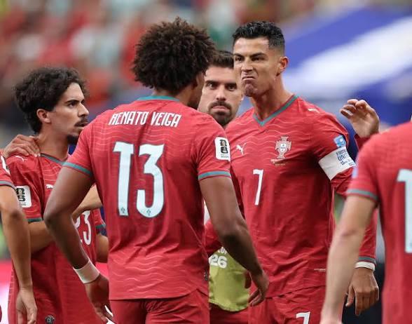 Cristiano Ronaldo faz história com recordes e Portugal goleia o Uzbequistão na Copa