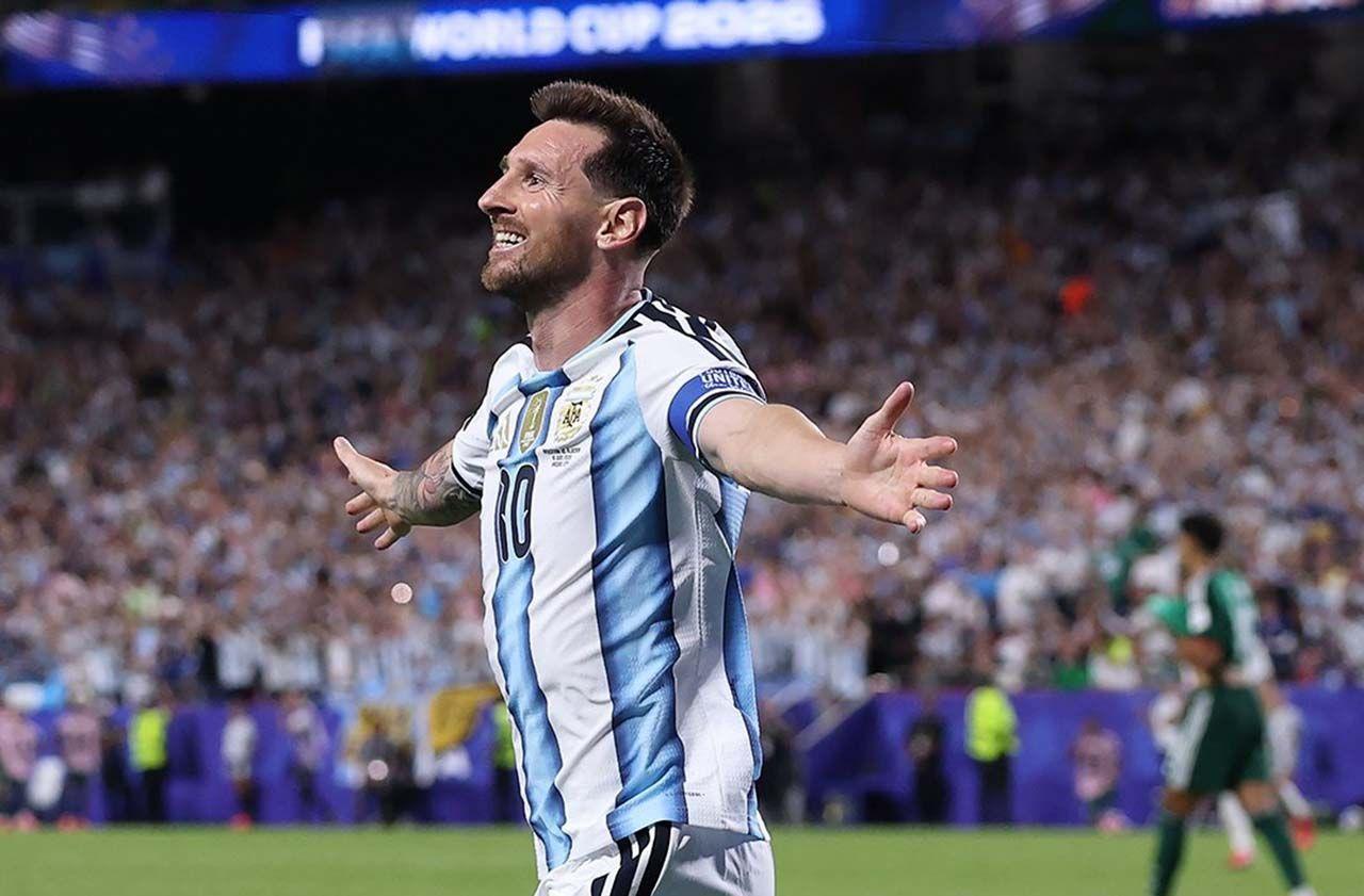 Lionel Messi brilha com hat-trick, quebra recordes históricos e comanda vitória da Argentina na Copa do Mundo