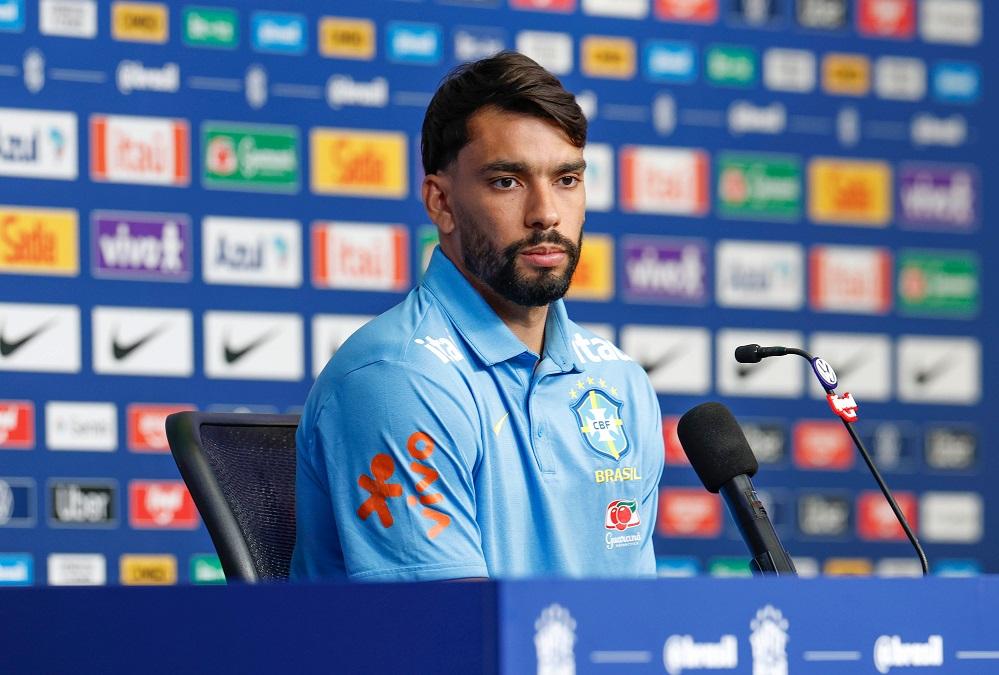 Paquetá celebra retorno do camisa 10 e minimiza críticas externas