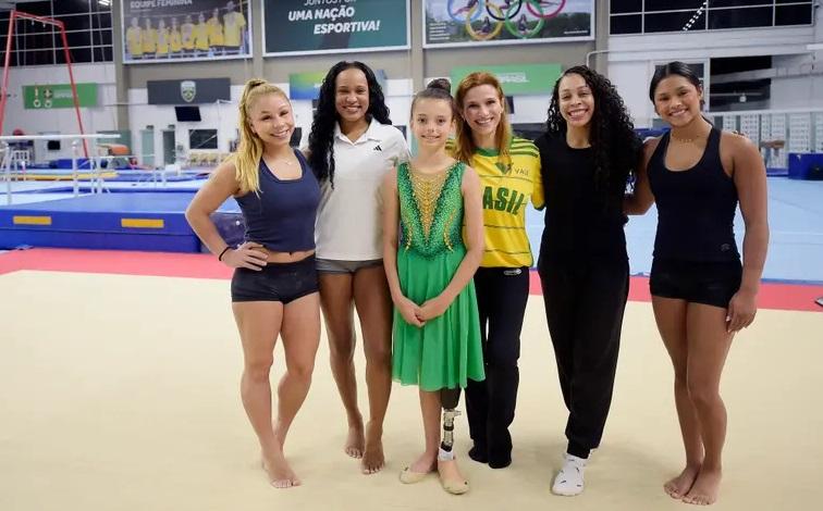 COB recebe ginasta ucraniana em visita humanitária; atleta conhece CT Time Brasil e se apresenta para ginastas brasileiras