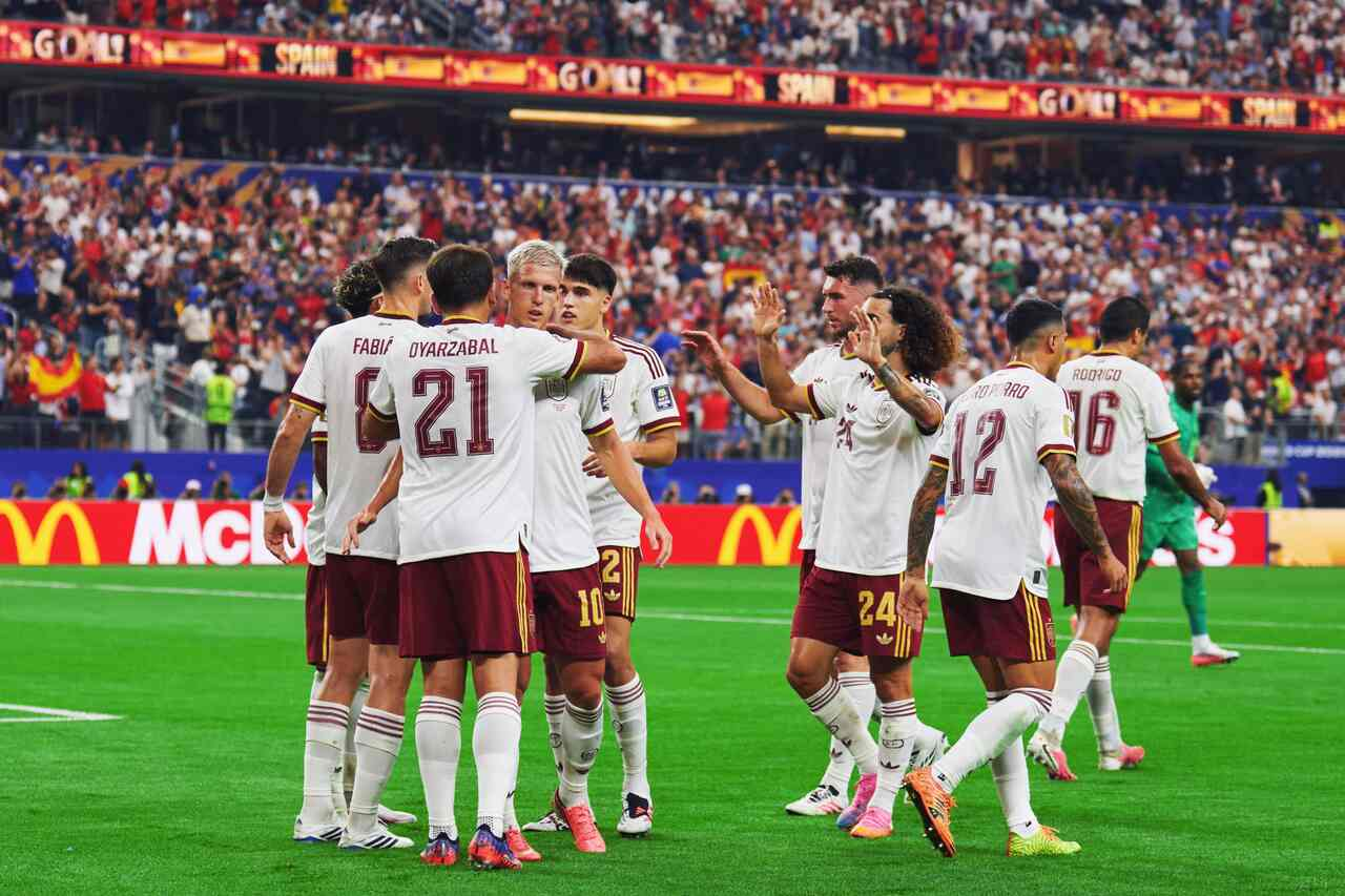 Espanha anula a França, vence por 2 a 0 e garante vaga na decisão da Copa do Mundo