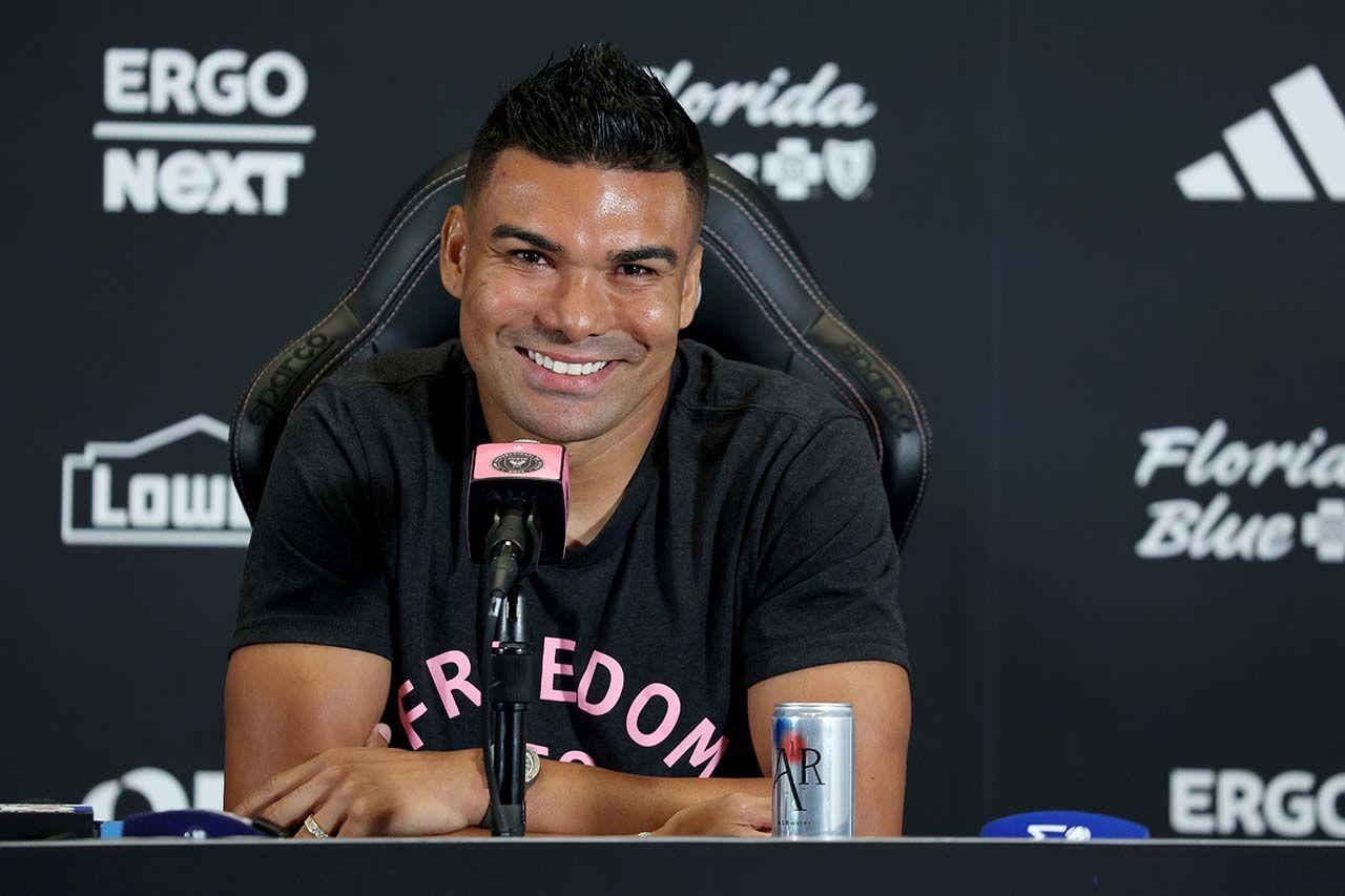 Inter Miami apresenta Casemiro, que exalta Messi e comenta queda do Brasil na Copa do Mundo