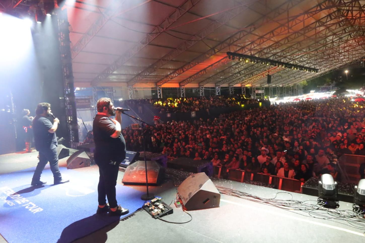 Quermesse de Mauá reúne mais de 20 mil pessoas em show de Cesar Menotti & Fabiano e segue com atrações para toda a família