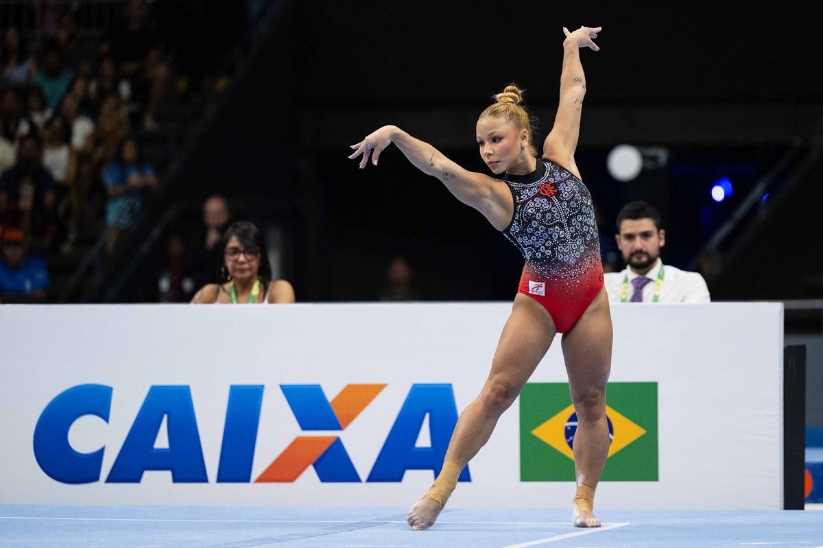 Flávia Saraiva fatura duas medalhas de ouro no último dia do Brasileiro de ginástica
