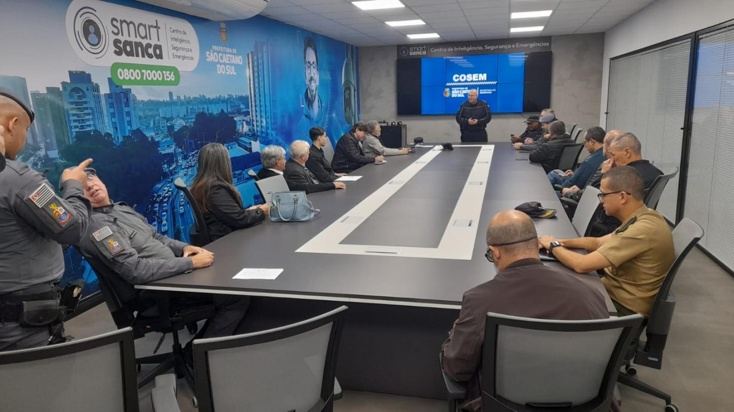 São Caetano debate avanços na segurança e combate a novos crimes em reunião do Cosem