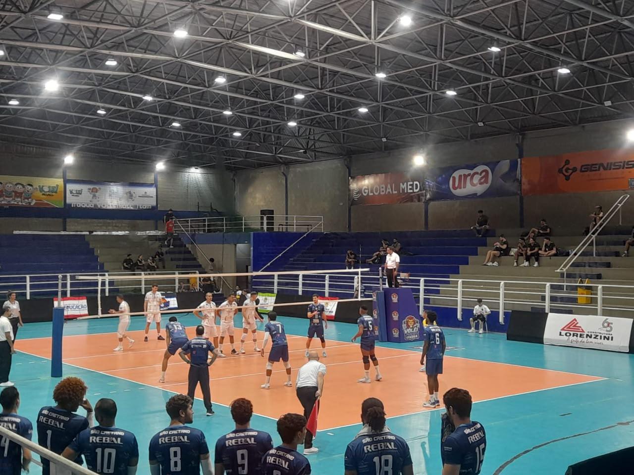 Vôlei masculino de São Caetano vence o ADV/Arthur Nogueira na estreia da Superliga C e faz jogo decisivo nesta sexta-feira