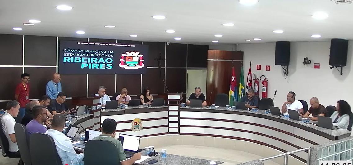 Câmara de Ribeirão Pires aprova projetos de lei que tratam de saúde, esporte e social durante sessão desta quinta-feira (8)