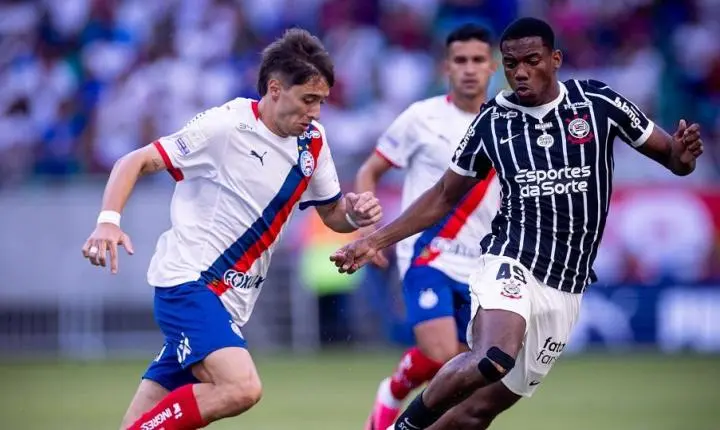 Bahia e Corinthians empatam em Salvador em duelo marcado por cartões e gols anulados