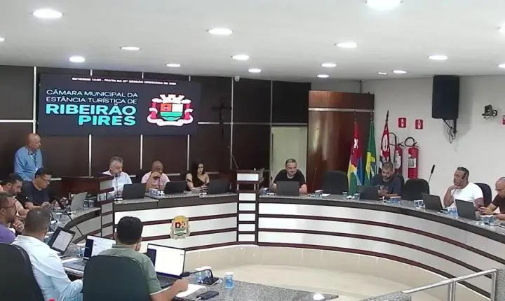 Câmara de Ribeirão Pires aprova projetos de lei que tratam de saúde, esporte e social durante sessão desta quinta-feira (8)