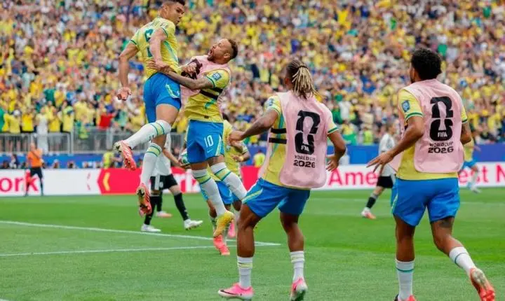 Carlo Ancelotti celebra virada contra o Japão e avalia atuação do Brasil como a mais completa na Copa