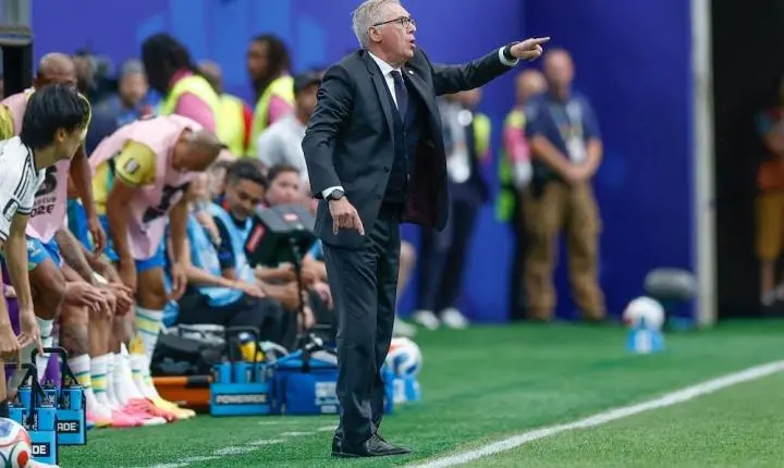 Carlo Ancelotti celebra virada contra o Japão e avalia atuação do Brasil como a mais completa na Copa