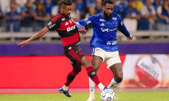 Cruzeiro e Flamengo empatam no Mineirão no jogo de ida das oitavas da Libertadores