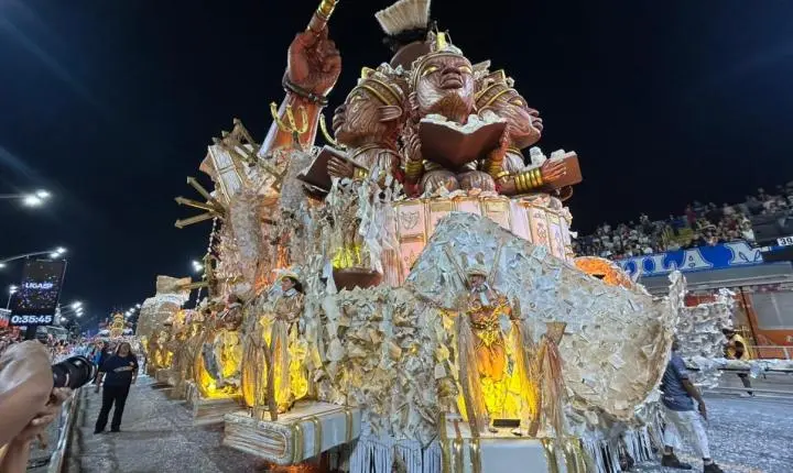 Desfiles do Grupo de Acesso em São Paulo - Carnaval 2026