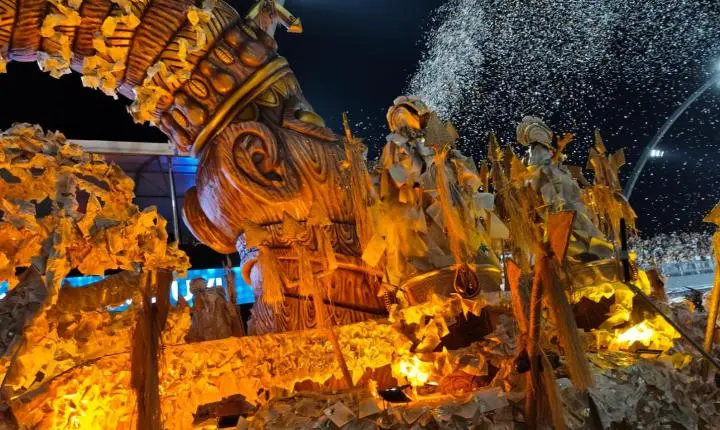 Desfiles do Grupo de Acesso em São Paulo - Carnaval 2026