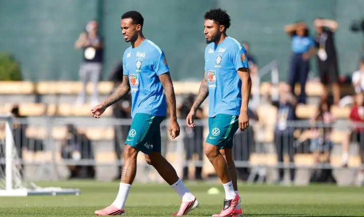 Éderson se apresenta e Seleção Brasileira inicia treinos para a estreia na Copa do Mundo