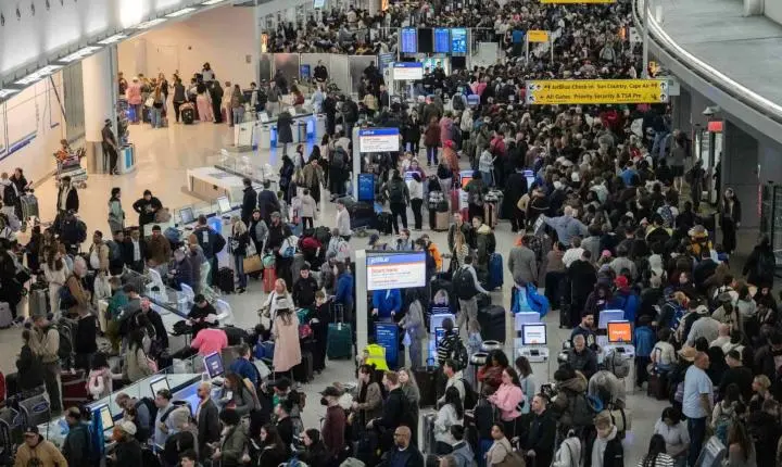 Eliminações na Copa do Mundo provocam debandada de torcedores e sobrecarregam aeroportos dos EUA