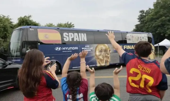 Espanha encerra treinos em Nova Jersey e De la Fuente define esquema tático para buscar o bicampeonato