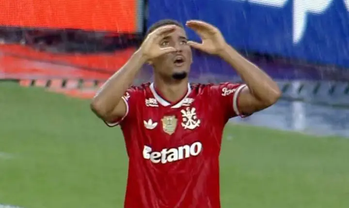 Flamengo vence o Remo no Mangueirão e assume provisoriamente a liderança do Brasileirão