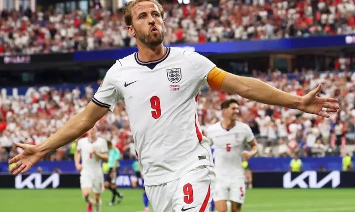 Inglaterra vence Croácia por 4 a 2 no Texas em jogo com recorde de Kane e milagres de Livakovic