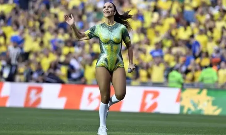 Ivete Sangalo comanda show de abertura e anima o Maracanã antes de amistoso da Seleção