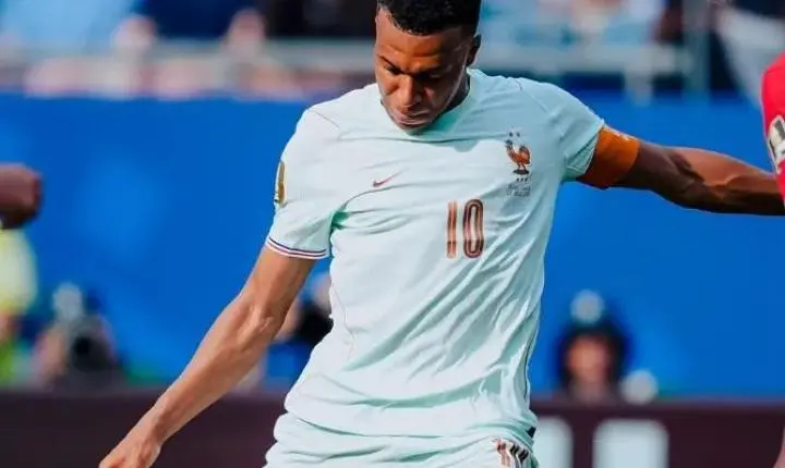 Mbappé marca em vitória da França e acirra disputa com Messi pelo topo da artilharia histórica das Copas