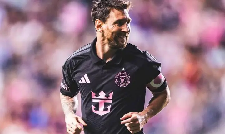Messi marca em empate do Inter Miami na MLS e emociona com homenagem ao pai