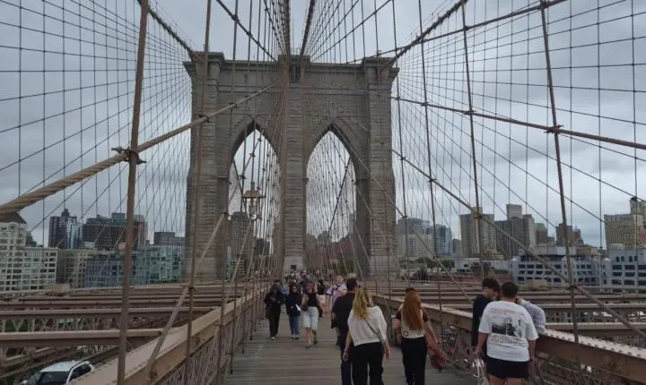 Ponte do Brooklyn se consolida como o ponto turístico mais movimentado de Nova York