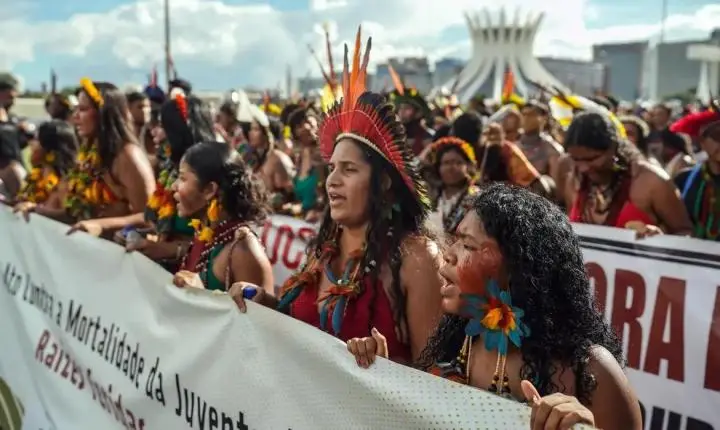Povos indígenas reconhecem avanços em Brasília, mas cobram celeridade em demarcações
