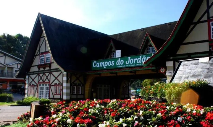 Procon-SP divulga pesquisa para auxiliar consumidor a planejar férias em alguns destinos de inverno