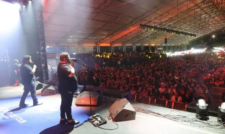 Quermesse de Mauá reúne mais de 20 mil pessoas em show de Cesar Menotti & Fabiano e segue com atrações para toda a família