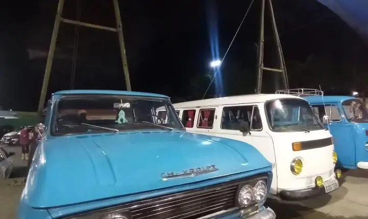 Quinta Cult Car promove encontro de veículos antigos e personalizados em Ribeirão Pires