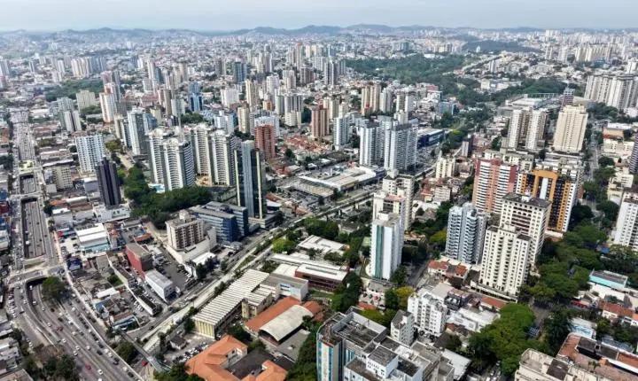 Santo André figura entre as dez cidades paulistas que mais geram empregos e realiza novo feirão com 9 mil vagas