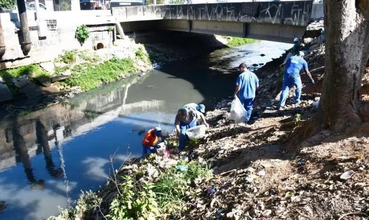 Santo André realiza obras para recuperar margem do Ribeirão dos Meninos