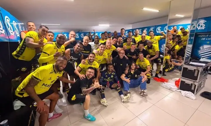 São Bernardo assume a ponta da Série B