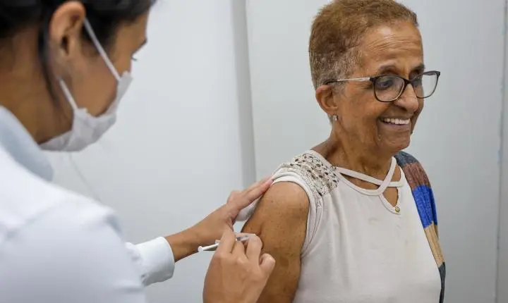 São Caetano inicia vacinação contra a gripe nos CISEs da Terceira Idade