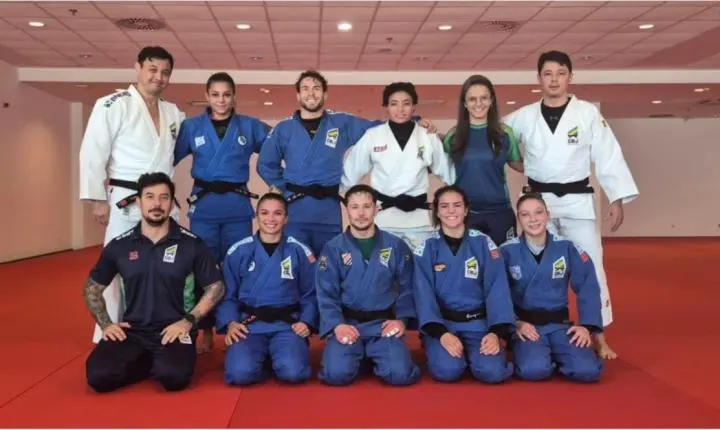 Seleção Brasileira desembarca em Budapeste para o último Grand Slam antes do Campeonato Mundial