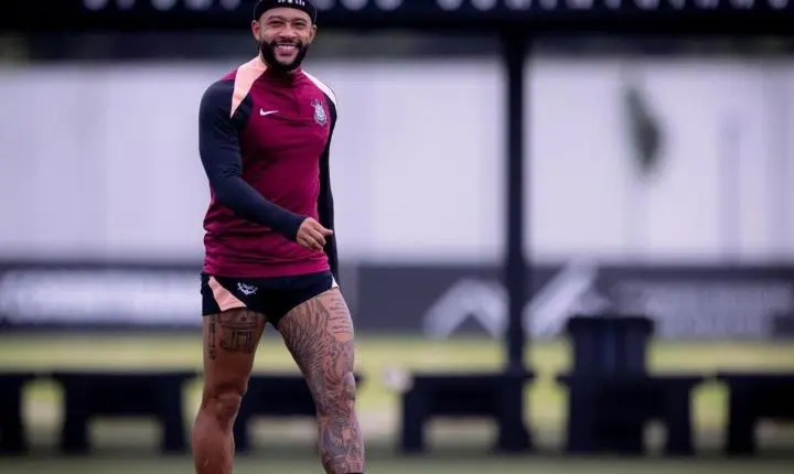 Sem renovação de contrato, Memphis Depay desfalca o Corinthians na Libertadores