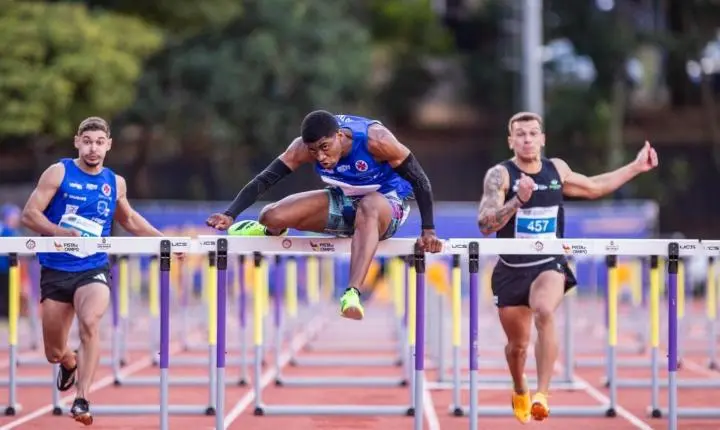 Thiago Ornelas volta da Europa com recorde sub-23 nos 110 m com barreiras para a disputa do Troféu Brasil